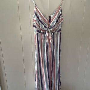 Mid length dress with tied front and button down